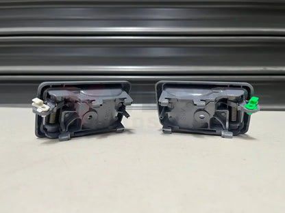 Inner Door Handle Set (Rhs / Lhs) Grey To Suit Landcruiser 78 79 70 Series 69205-10040-B7