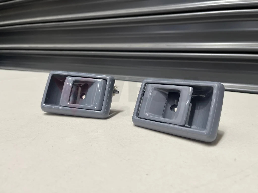 Inner Door Handle Set (Rhs / Lhs) Grey To Suit Landcruiser 78 79 70 Series 69205-10040-B7
