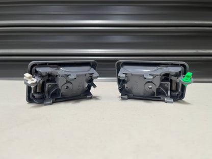 Inner Door Handle Set (Rhs / Lhs) Grey To Suit Landcruiser 78 79 70 Series 69205-10040-B7