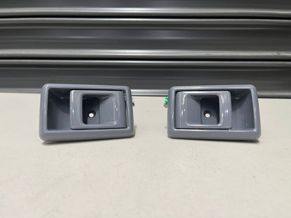 Inner Door Handle Set (Rhs / Lhs) Grey To Suit Landcruiser 78 79 70 Series 69205-10040-B7