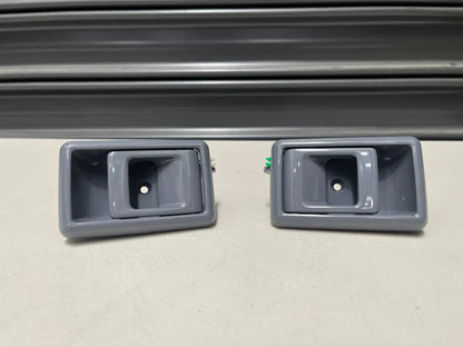 Inner Door Handle Set (Rhs / Lhs) Grey To Suit Landcruiser 78 79 70 Series 69205-10040-B7