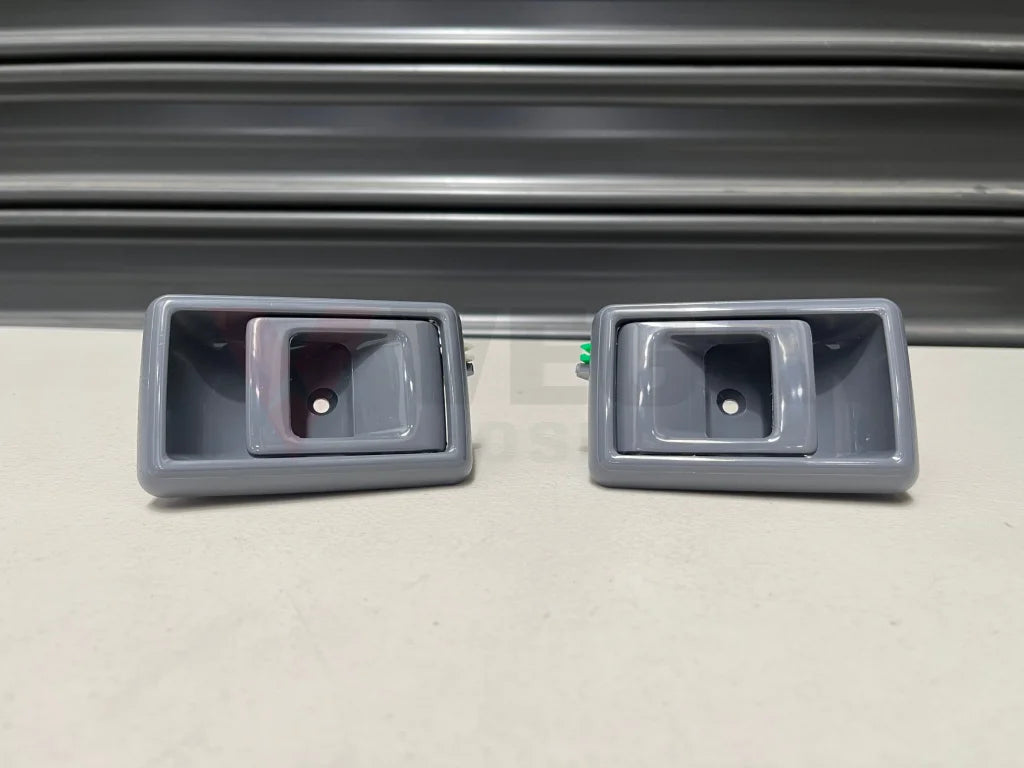 Inner Door Handle Set (Rhs / Lhs) Grey To Suit Landcruiser 78 79 70 Series 69205-10040-B7