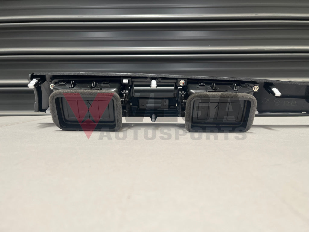 Instrument Panel Centre Air Vent To Suit Mitsubishi Lancer Evolution 8 / 9 2004.01.1 - 2005.01.3