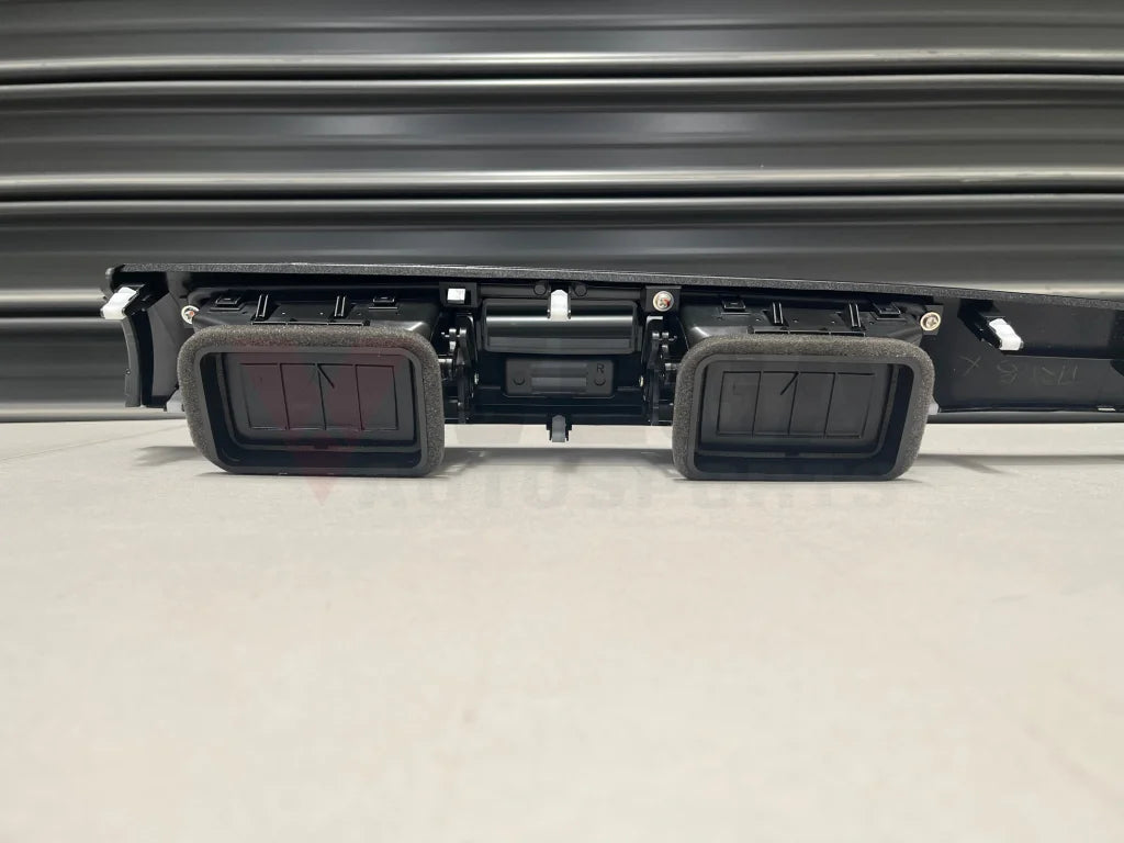 Instrument Panel Centre Air Vent To Suit Mitsubishi Lancer Evolution 8 / 9 2004.01.1 - 2005.01.3