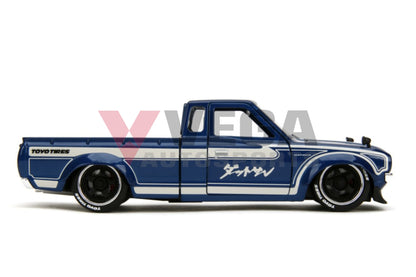 JDM Tuners - 1972 Datsun 620 1:24 Scale Diecast Vehicle Merchanandise