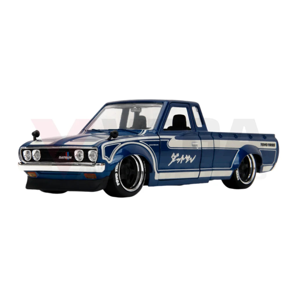 JDM Tuners - 1972 Datsun 620 1:24 Scale Diecast Vehicle Merchanandise