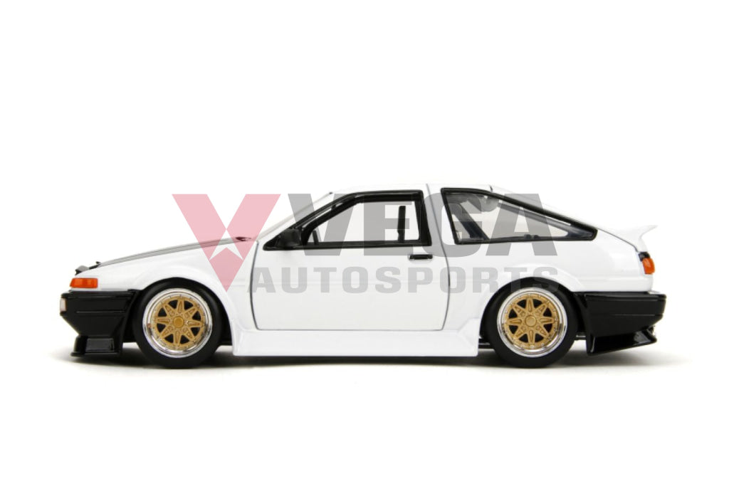 JDM Tuners - 1986 Toyota Trueno AE86 1:24 Scale Diecast Vehicle Merchanandise