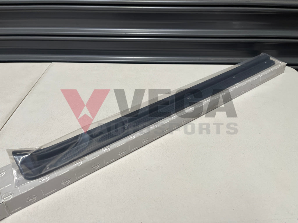 Kicker / Scuff Plate RHS to suit Nissan 300ZX Z32 76951-46P00 Interior