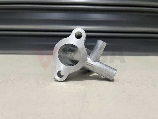 Lower Water Neck Inlet For Datsun L16 L18 L20B 720 910 S110 13049-U0100 Cooling