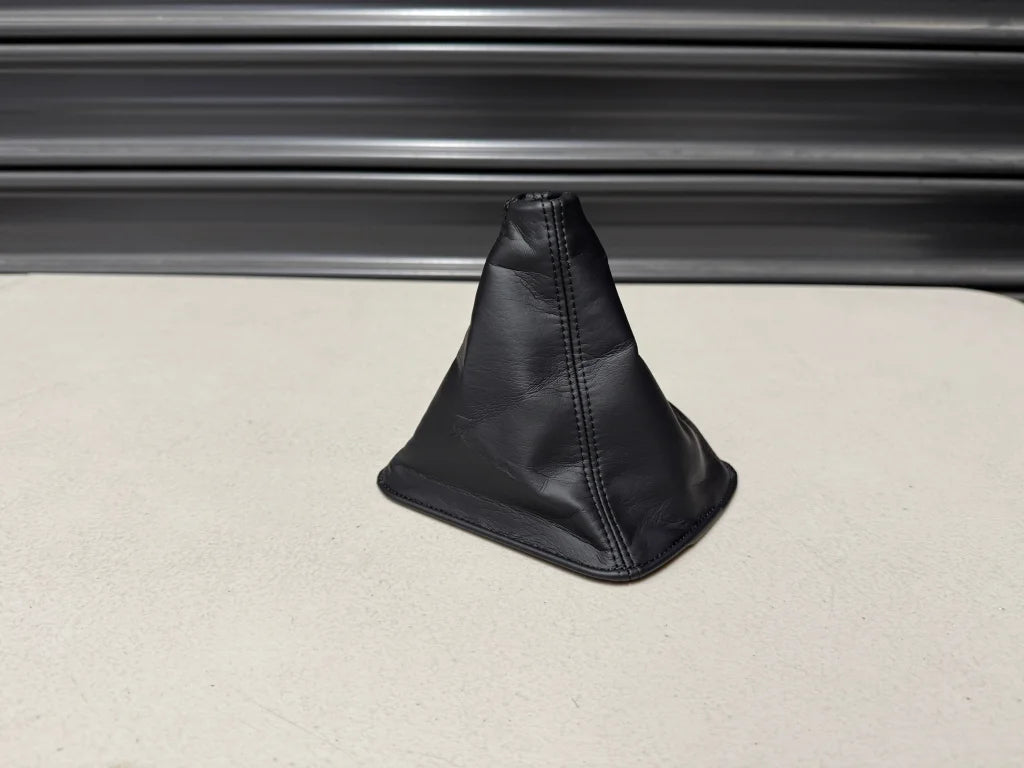 Manual Shifter Boot to suit Toyota Chaser JZX110 / Mark II 58808 22130 C0 Interior