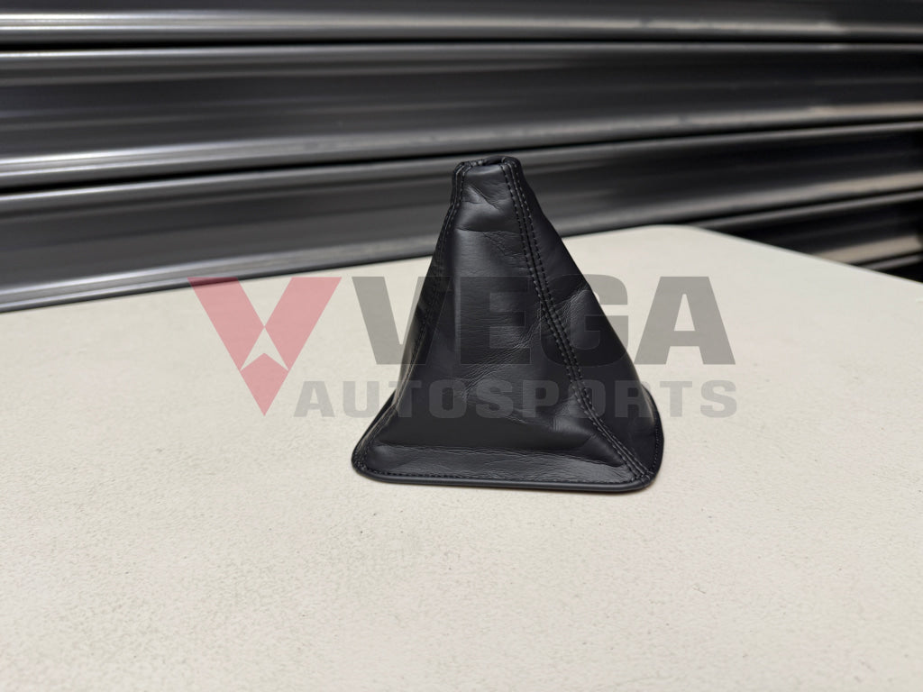 Manual Shifter Boot to suit Toyota Chaser JZX110 / Mark II 58808 22130 C0 Interior