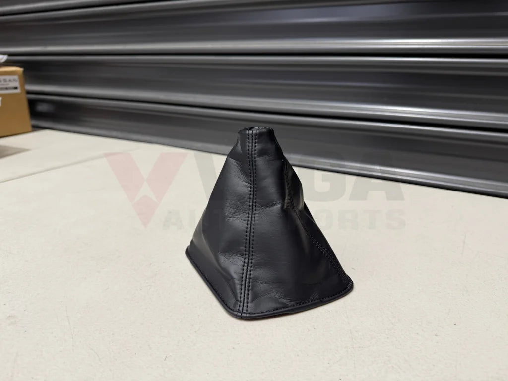 Manual Shifter Boot to suit Toyota Chaser JZX110 / Mark II 58808 22130 C0 Interior