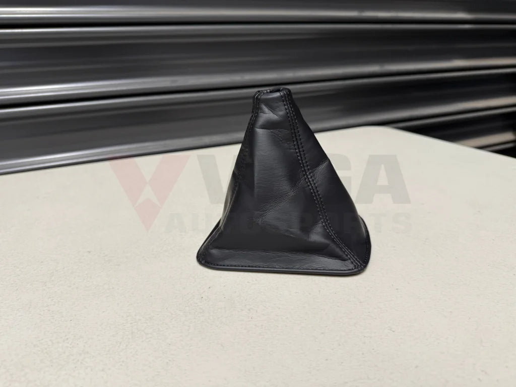 Manual Shifter Boot to suit Toyota Chaser JZX110 / Mark II 58808 22130 C0 Interior