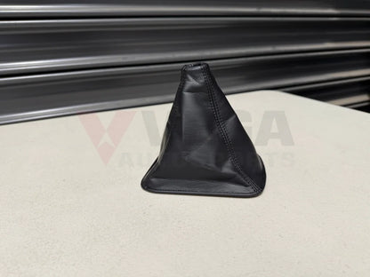 Manual Shifter Boot to suit Toyota Chaser JZX110 / Mark II 58808 22130 C0 Interior