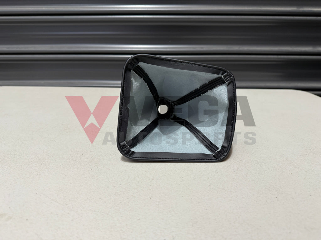 Manual Shifter Boot to suit Toyota Chaser JZX110 / Mark II 58808 22130 C0 Interior