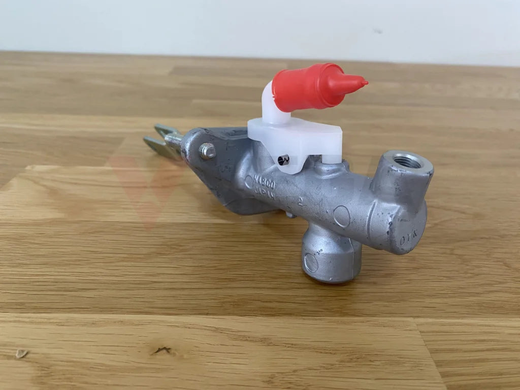 Nissan Clutch Master Cylinder To Suit Fairlady 350Z 2007-2008 Vq35Hr Gearbox And Transmission