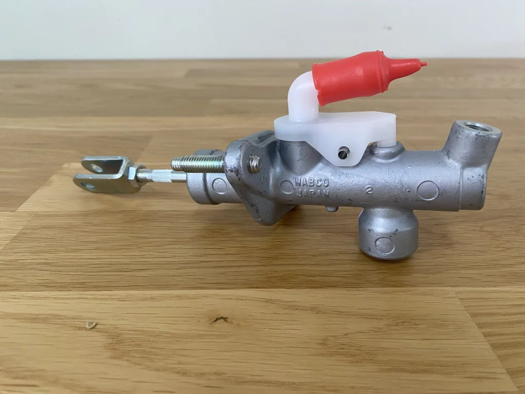 Nissan Clutch Master Cylinder To Suit Fairlady 350Z 2007-2008 Vq35Hr Gearbox And Transmission