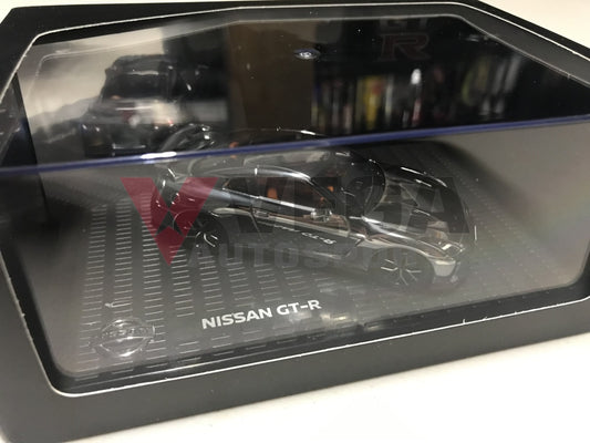 Nissan GTR Nismo 1:43 Scale Model - Chrome - Vega Autosports