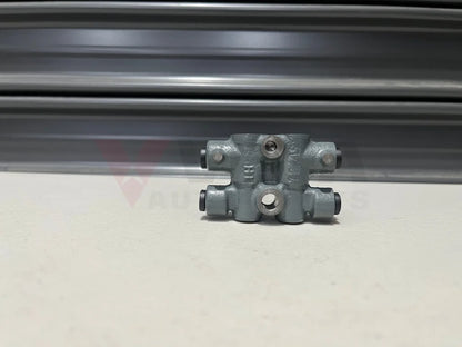 Non-Abs Proportioning Valve To Suit Mitsubishi Lancer Evolution 1 1992.10-1993.11 Mb699641 Brakes