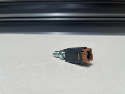 Oem Cruise Control Cancel Switch - Clutch Pedal To Suit Nissan 370Z 25300-62J0E Electrical