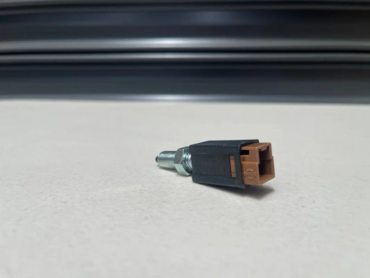 Oem Cruise Control Cancel Switch - Clutch Pedal To Suit Nissan 370Z 25300-62J0E Electrical