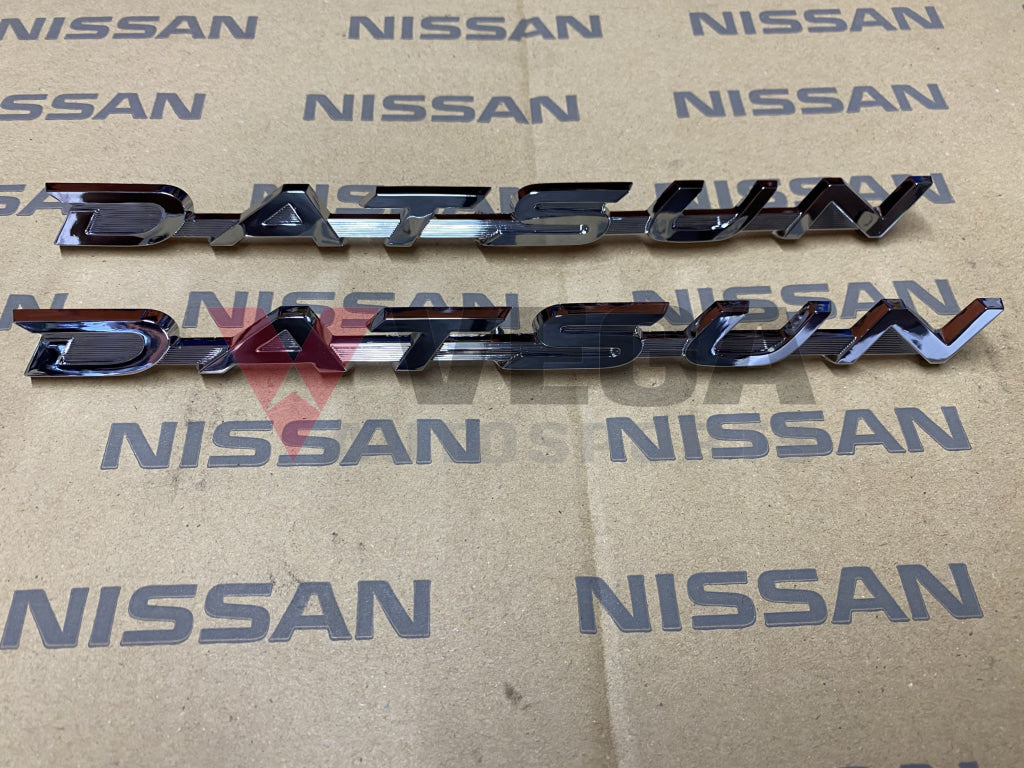 OEM 'Datsun' Front Fender Emblem Set to suit Datsun 510 1968-1973 - Vega Autosports