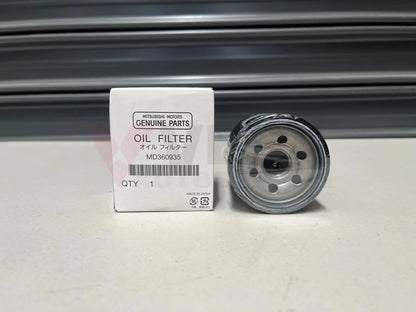 Oem Oil Filter To Suit Mitsubishi Lancer Evolution 1-3 Cd9A Ce9A Md360935 Engine