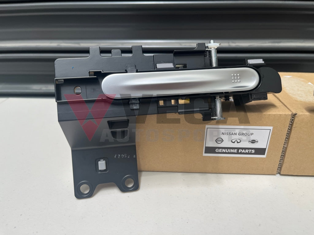 Outer Door Handle Assembly Set (RHS & LHS) to suit Nissan R35 GTR 80606-JF00E / 80607-JF00E - Vega Autosports