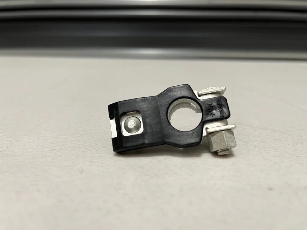 Positive Battery Terminal Connector (Small Post) To Suit Mitsubishi Lancer Evolution 7 / 8 9 Ct9A