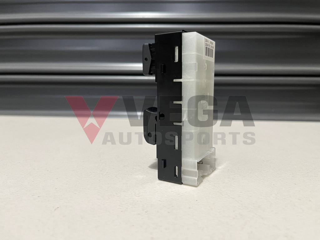 Power Window Main Switch Assembly Lhs To Suit Nissan R35 Gtr 25411-Jf00A Electrical