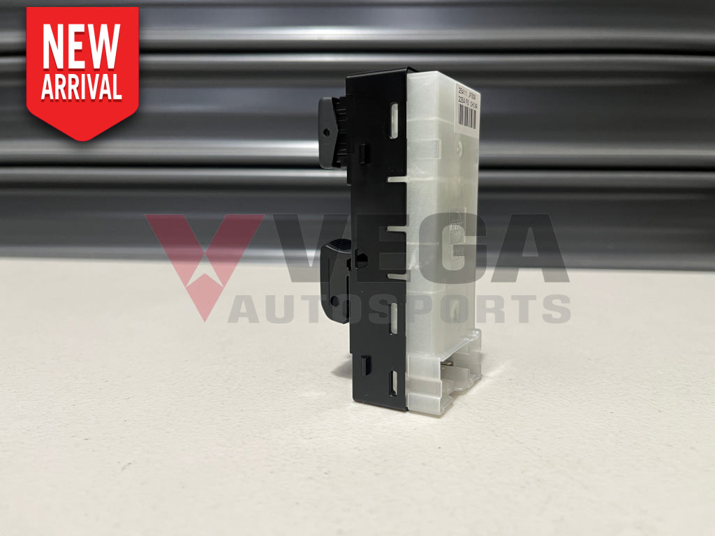 Power Window Main Switch Assembly Lhs To Suit Nissan R35 Gtr 25411-Jf00A Electrical