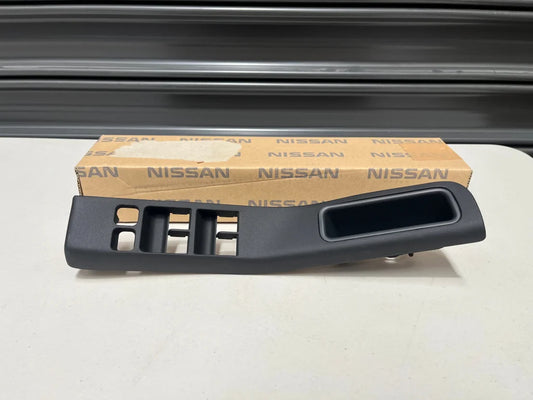 Power Window Switch Finisher (Front Rhs Driver) To Suit Nissan R33 Skyline 4 Door Models 80960-26U00
