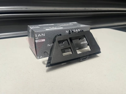 Power Window Switch Finisher (Rhs) To Suit Nissan R35 Gtr Dba 2011-2016 80960-Kb50A Interior