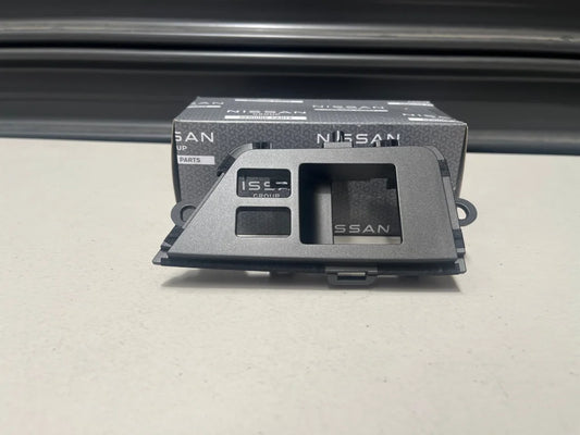 Power Window Switch Finisher (Rhs) To Suit Nissan R35 Gtr Dba 2011-2016 80960-Kb50A Interior