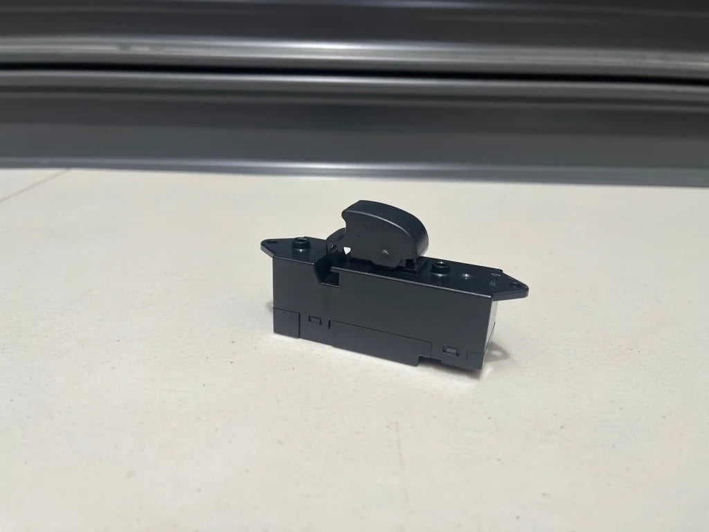 Power Window Switch (Front Passenger) to suit Mitsubishi Lancer Evolution 7 / 8 / 9 CT9A 8608A099 - Vega Autosports