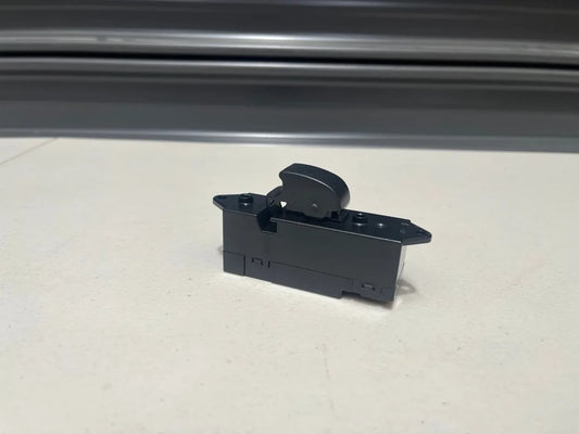 Power Window Switch (Front Passenger) to suit Mitsubishi Lancer Evolution 7 / 8 / 9 CT9A 8608A099 - Vega Autosports
