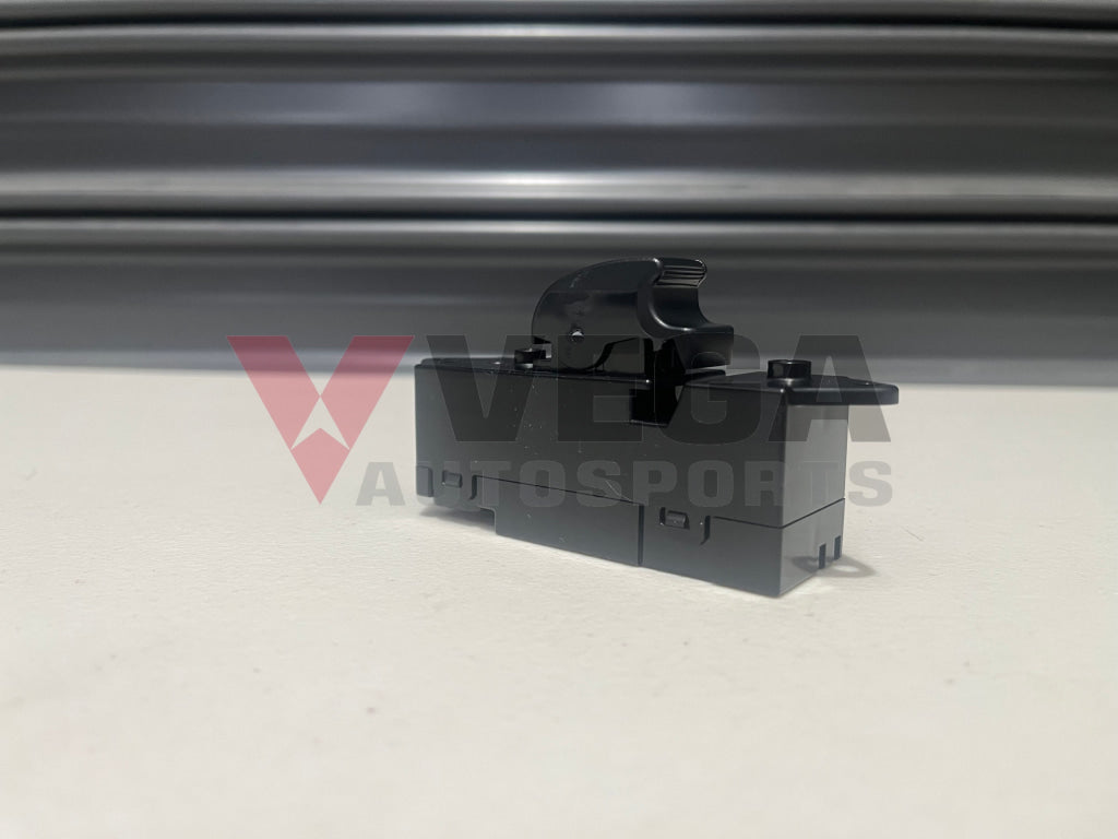 Power Window Switch (Rear Lhs Passenger) To Suit Mitsubishi Lancer Evolution 7 / 8 Ct9A Mr587880
