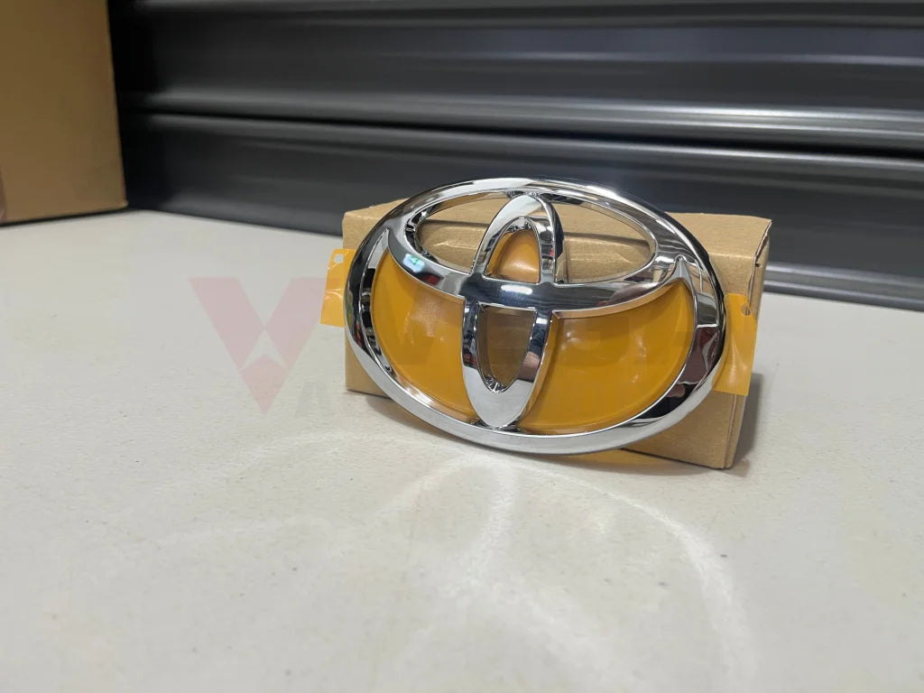Radiator Grill Emblem to suit Toyota Landcruiser UZJ100 90975-02046 Emblems Badges and Decals
