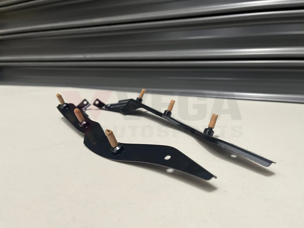 Rear Bumper Bracket (Rhs & Lhs) To Suit Nissan Skyline R33 Models 85220-22U00 / 85221-22U00 Exterior