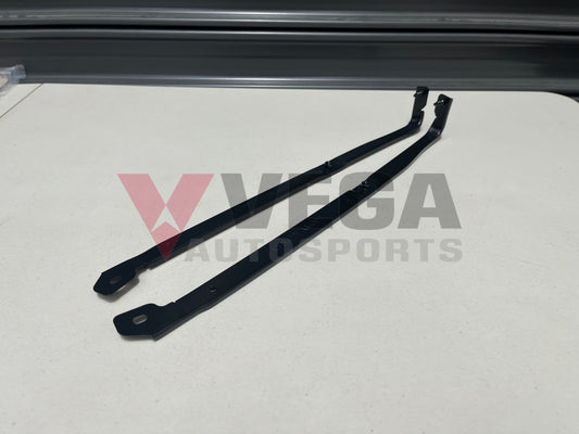 Rear Bumper Bracket (Rhs & Lhs) To Suit Nissan Skyline R34 Gtr 85220-Aa400 / 85221-Aa400 Exterior