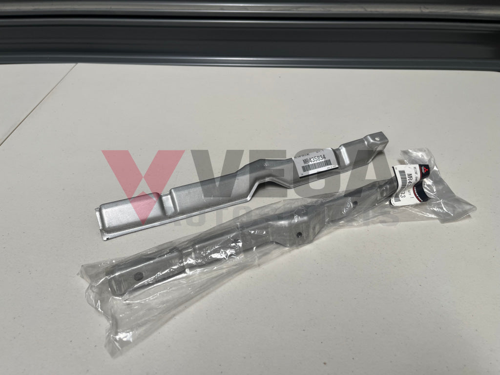 Rear Bumper Reinforcement Bracket RHS / LHS to suit Mitsubishi Lancer ...