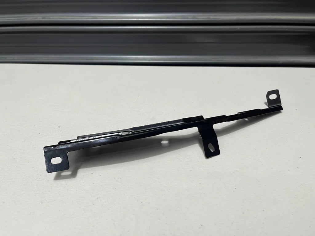 Rear Bumper Retainer Bracket (Rhs) To Suit Nissan Z 2023 + Rz34 85044-6Gp0A Exterior