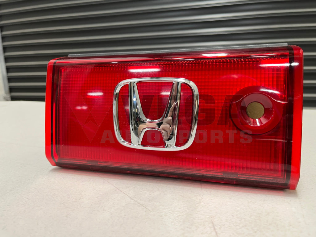 Rear Centre Garnish to suit Honda NSX NA1 NA2 75520-SL0-023 – Vega