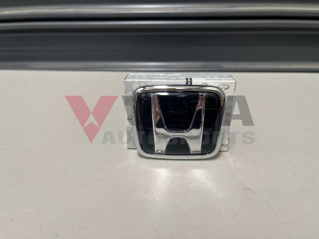 Rear Emblem "Honda" to suit Honda S2000 AP1 AP2 *NH547* 75701-S2A-000ZB *Discontinued* - Vega Autosports