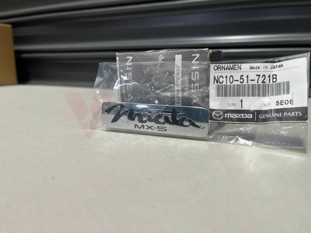 Rear Emblem ’Miata MX-5’ to suit Mazda MX-5 99-05 NC10-51-721B Emblems Badges and Decals