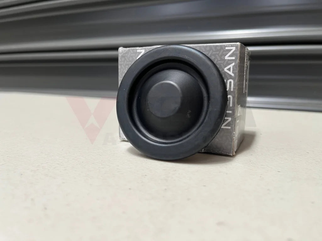 Rear Floor Plug / Grommet 68Mm To Suit Nissan Silvia S13 S14 S15 Skyline R33 R34 74816-4P000 Nuts