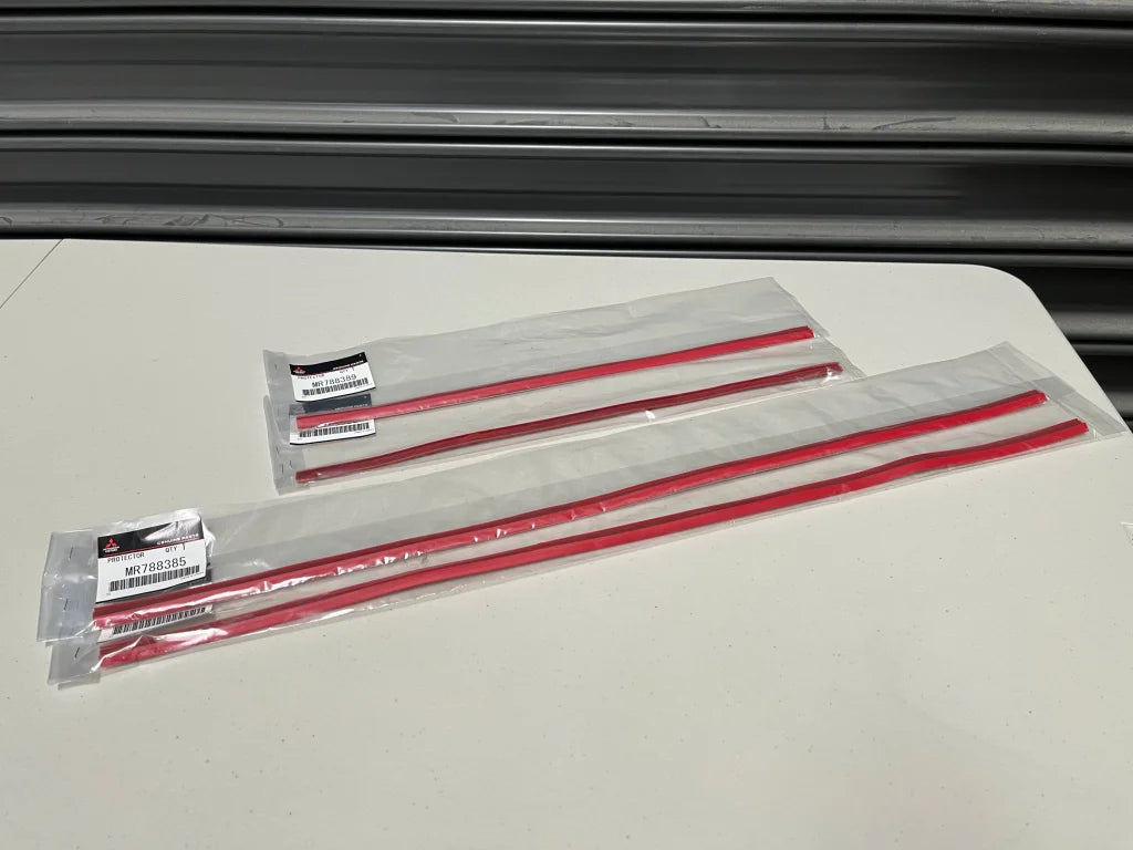 Rear Overfender Seal Set (4-piece) Red- RHS & LHS to suit Mitsubishi Lancer Evolution 5 / 6 / 6.5 CP9A - Vega Autosports