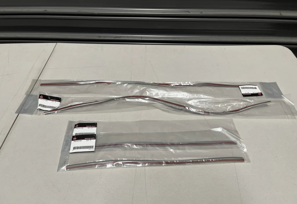 Rear Overfender Seal Set (4-Piece) Silver - Rhs & Lhs To Suit Mitsubishi Lancer Evolution 5 / 6 6.5