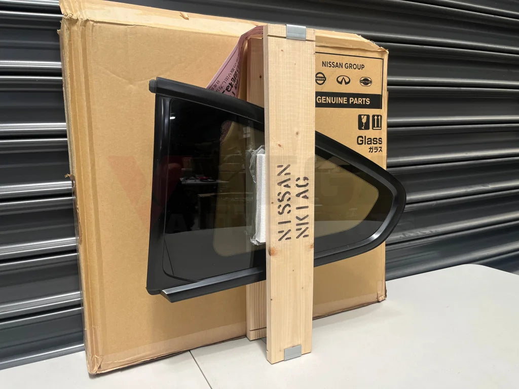 Rear Quarter Glass & Moulding (Lhs) To Suit Nissan Silvia S15 83307-85F10