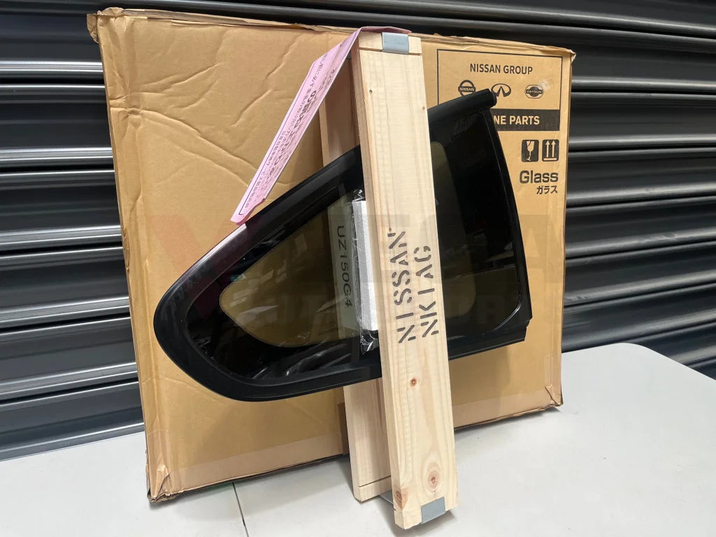 Rear Quarter Glass & Moulding (Rhs) To Suit Nissan Silvia S15 83306-85F10 Exterior